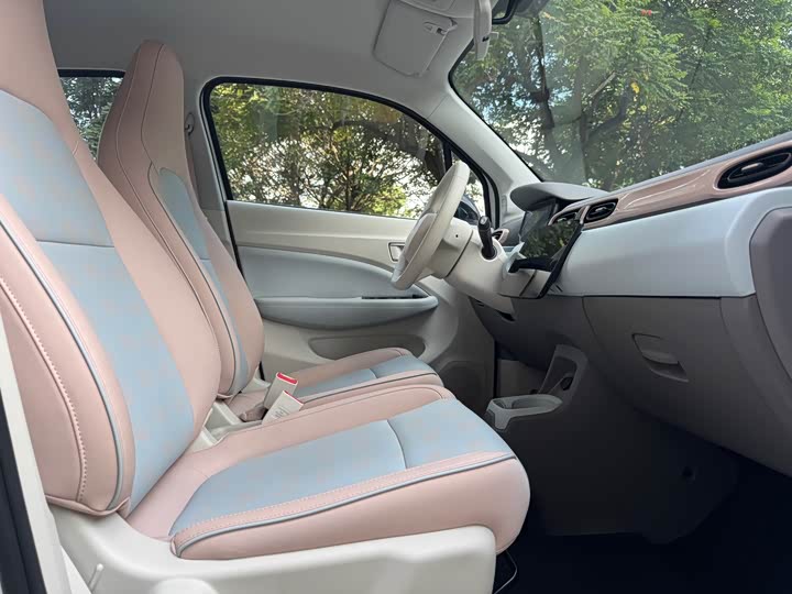 Фото 17 - Leapmotor T03