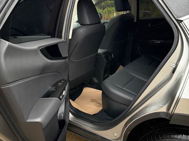 Фото 5 - Lexus NX