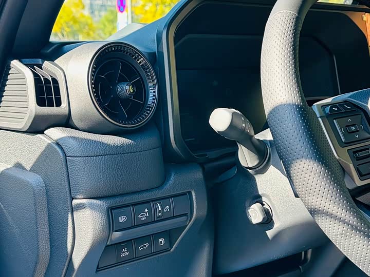 Фото 15 - Toyota Prado