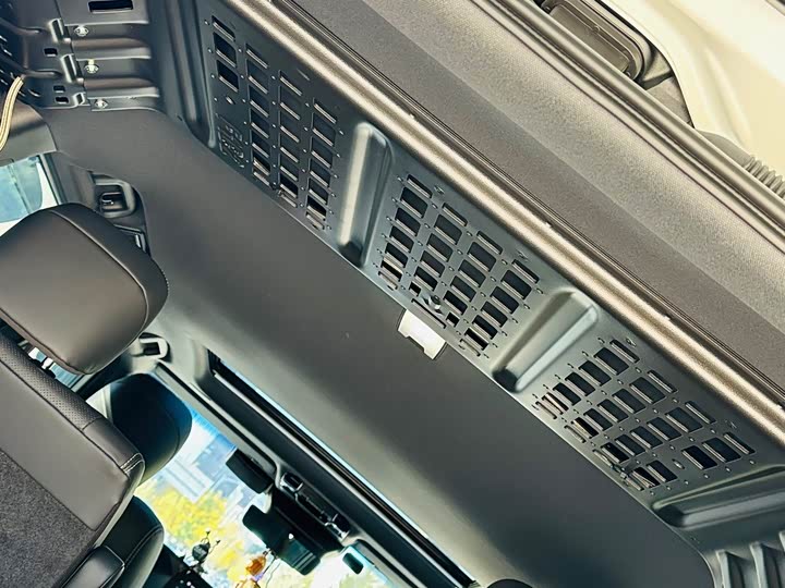 Фото 38 - Toyota Prado