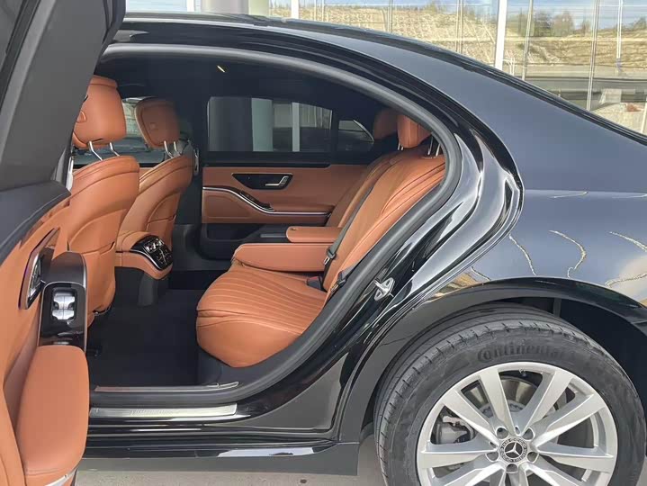 Фото 7 - Mercedes-Benz S-Class