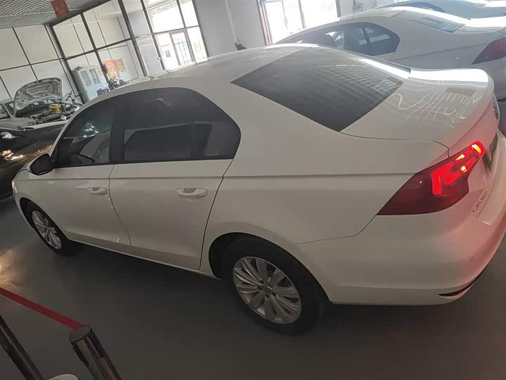 Фото 4 - Volkswagen Bora