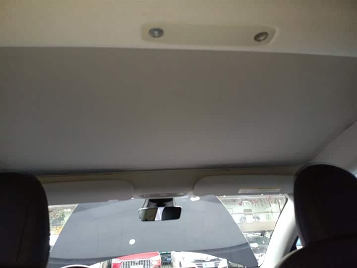 Фото 18 - Tesla Model 3