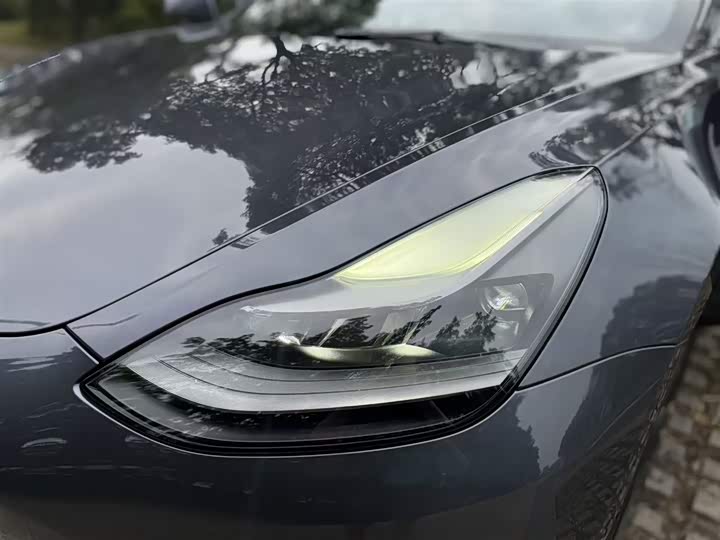 Фото 23 - Tesla Model 3