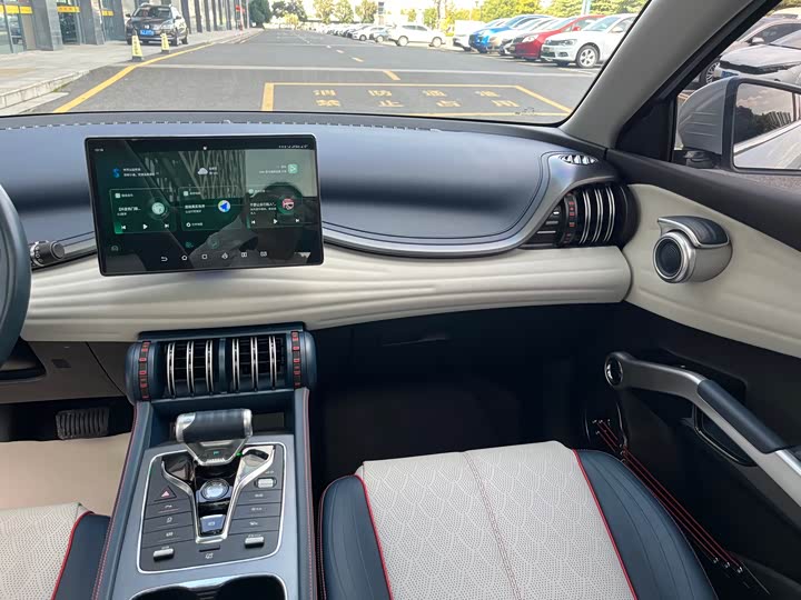 Фото 10 - BYD Yuan Plus