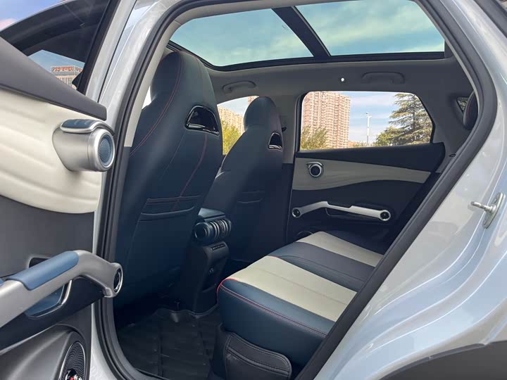 Фото 6 - BYD Yuan Plus