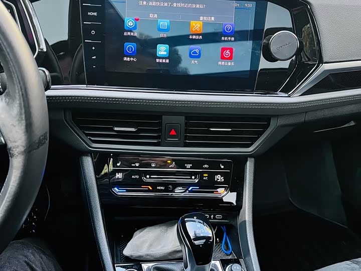 Фото 12 - Volkswagen Sagitar L