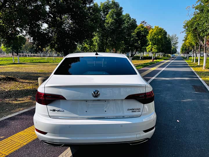 Фото 5 - Volkswagen Sagitar L