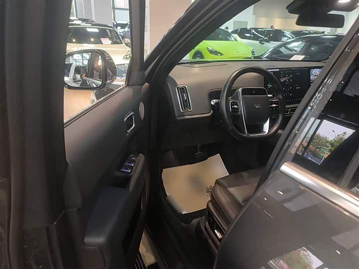 Фото 16 - LiXiang L9