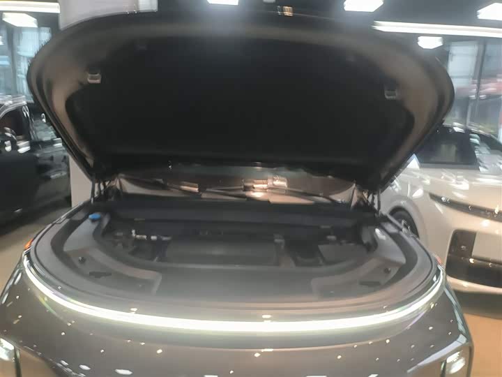 Фото 20 - LiXiang L9