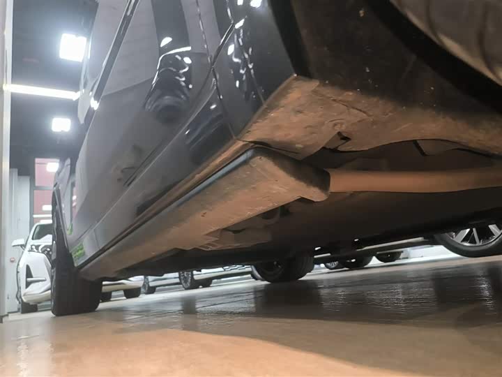 Фото 21 - LiXiang L9