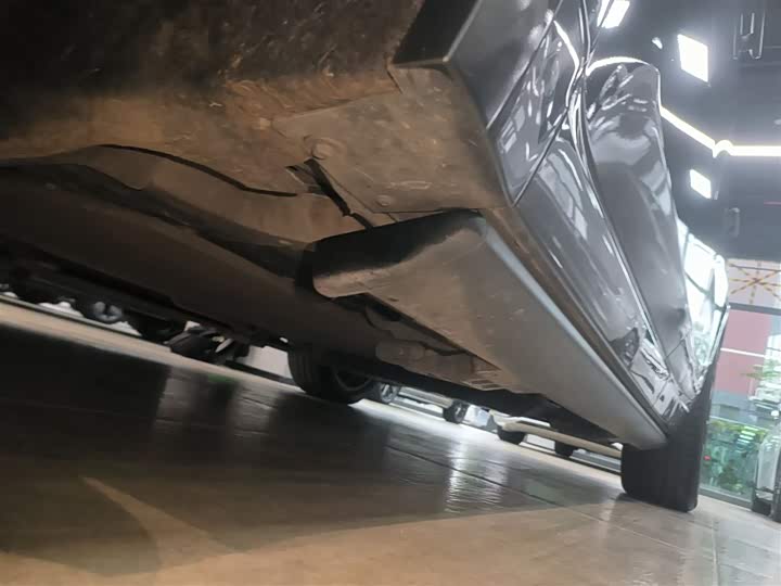 Фото 22 - LiXiang L9