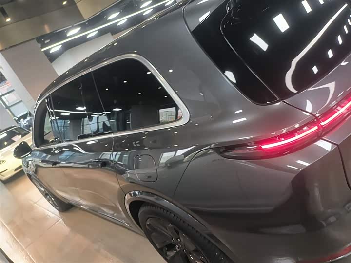 Фото 5 - LiXiang L9