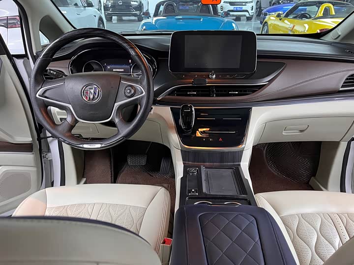 Фото 12 - Buick GL8 ES