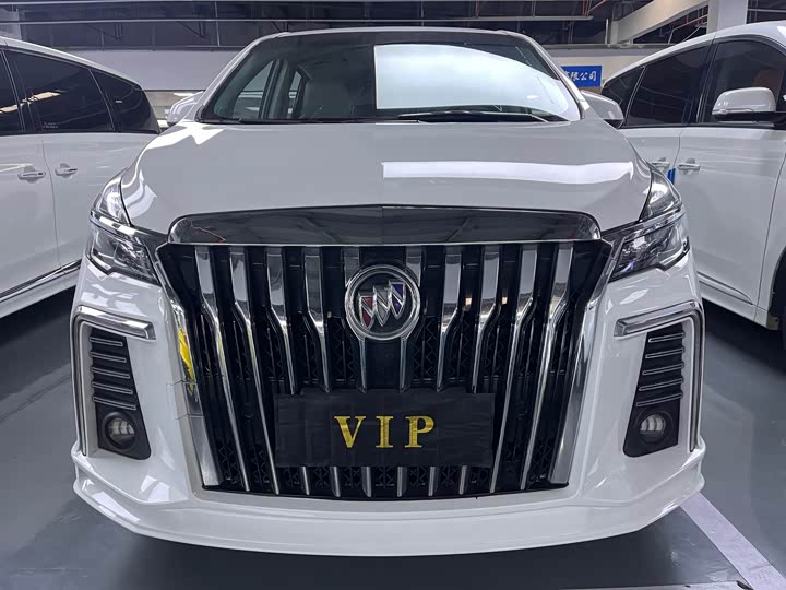 Фото 3 - Buick GL8 ES