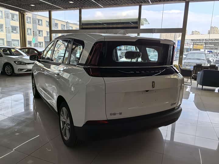 Фото 13 - Bestune NAT