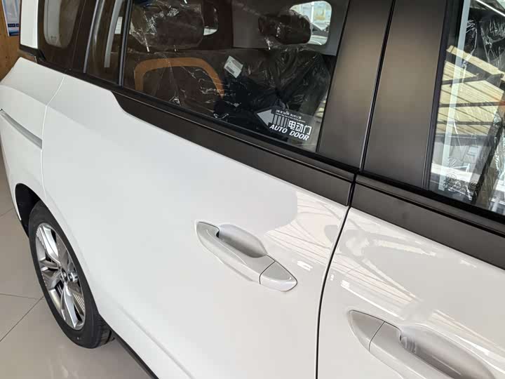 Фото 14 - Bestune NAT