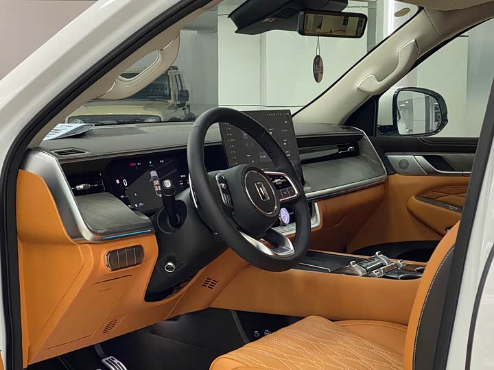 Фото 4 - Tank 500 Hybrid