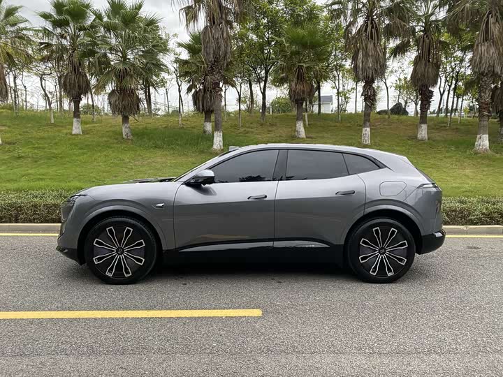 Фото 8 - Avatr 07