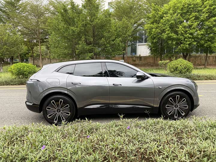 Фото 9 - Avatr 07