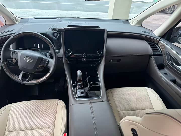 Фото 6 - Toyota Alphard