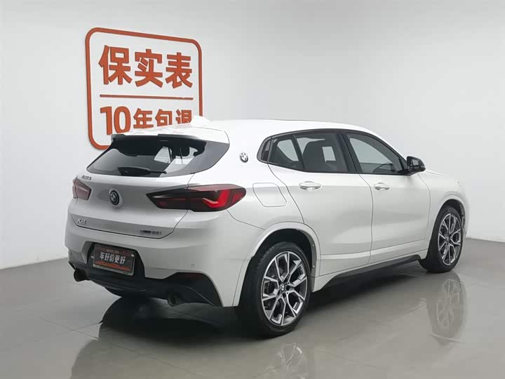 Фото 2 - BMW X2