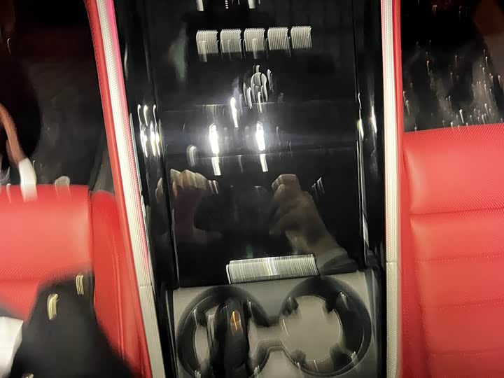 Фото 12 - Porsche Panamera