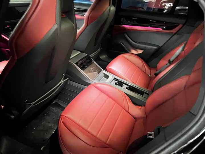 Фото 16 - Porsche Panamera