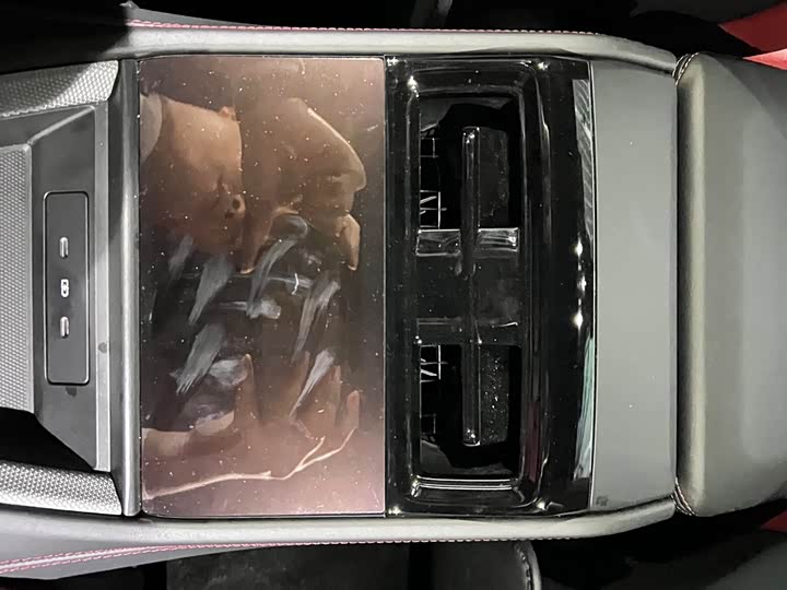 Фото 17 - Porsche Panamera