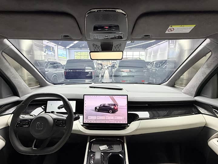 Фото 3 - Zeekr 009