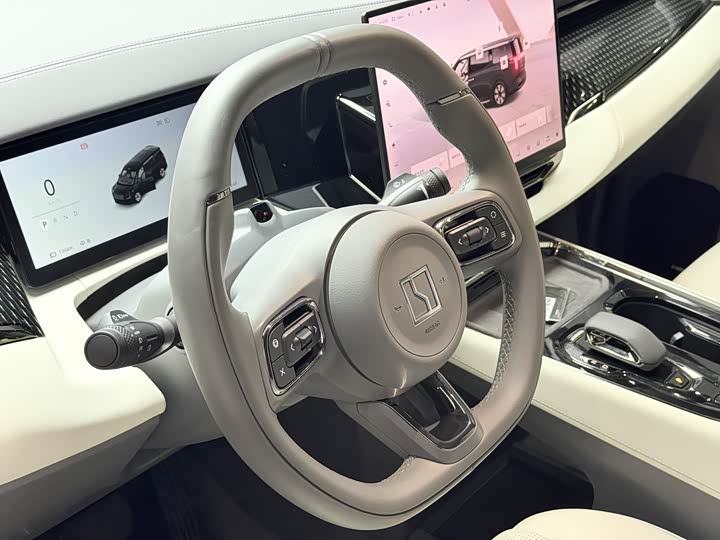 Фото 4 - Zeekr 009