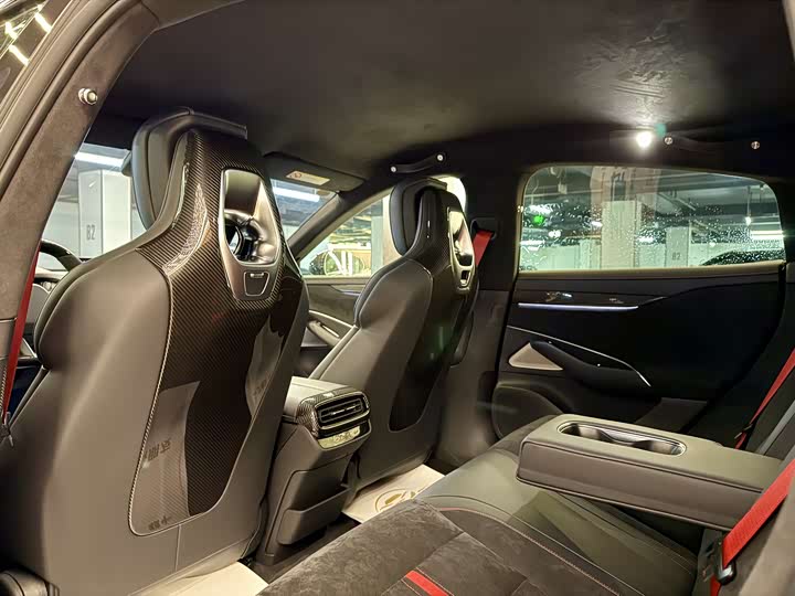 Фото 11 - Xiaomi SU7 Ultra