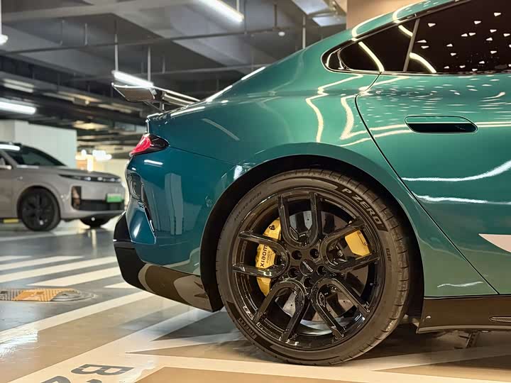 Фото 37 - Xiaomi SU7 Ultra