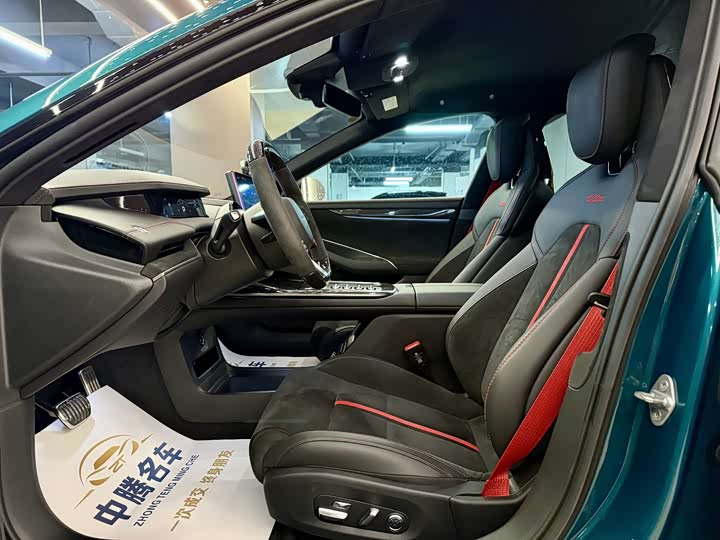 Фото 4 - Xiaomi SU7 Ultra