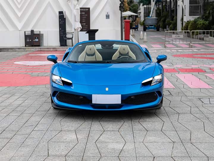 Фото 2 - Ferrari 296