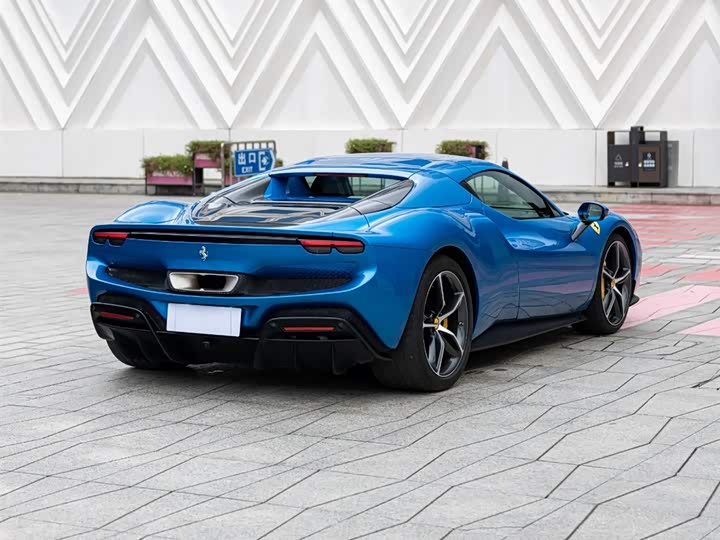 Фото 4 - Ferrari 296