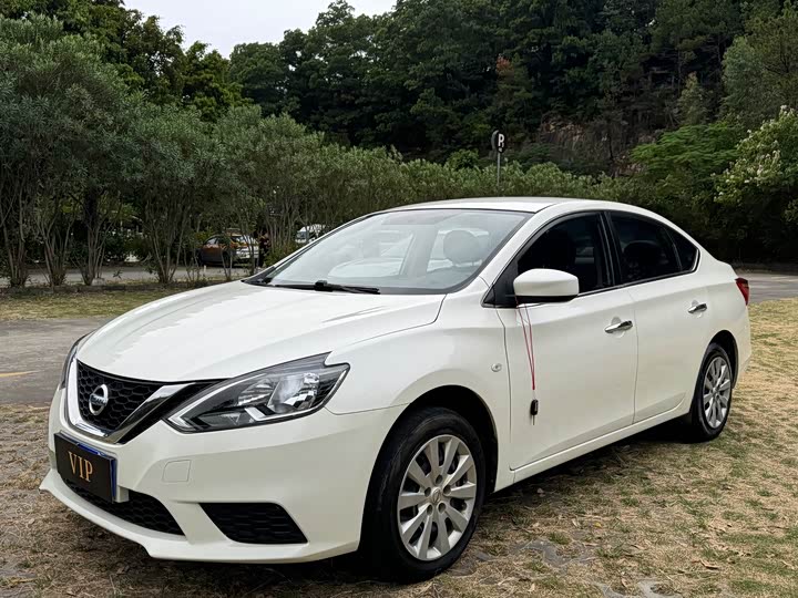Фото 1 - Nissan Sylphy