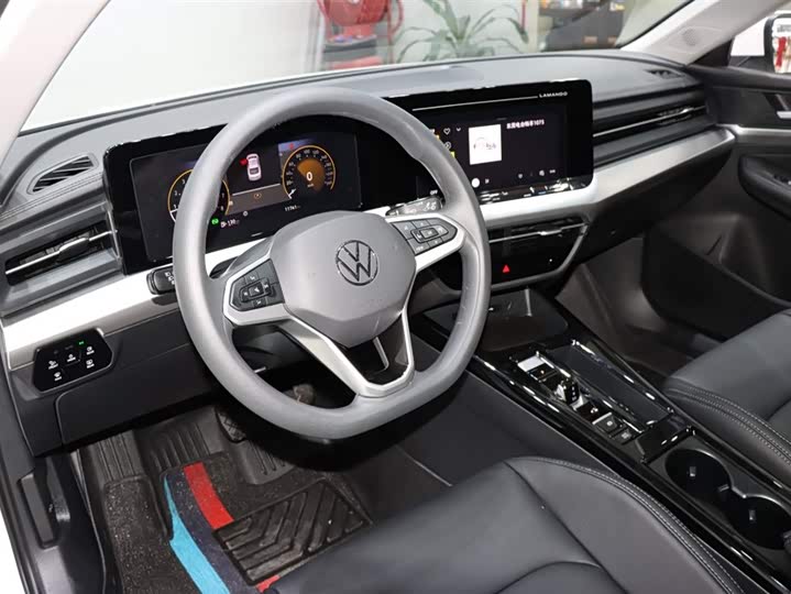 Фото 10 - Volkswagen Lamando L