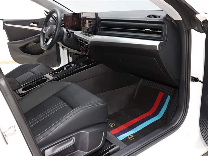 Фото 8 - Volkswagen Lamando L