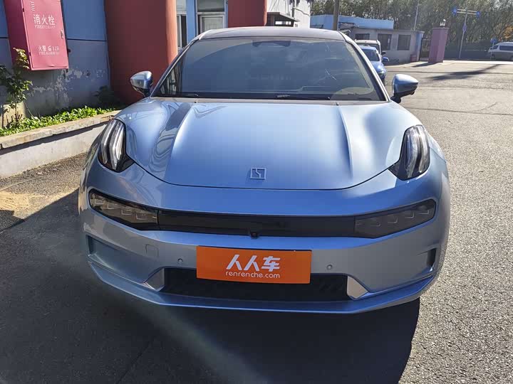 Фото 2 - Zeekr 001