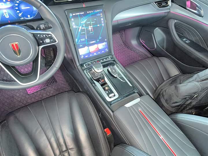 Фото 14 - Hongqi H5