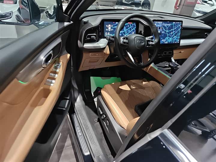 Фото 16 - GAC Trumpchi GS8