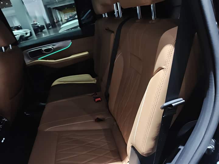 Фото 17 - GAC Trumpchi GS8