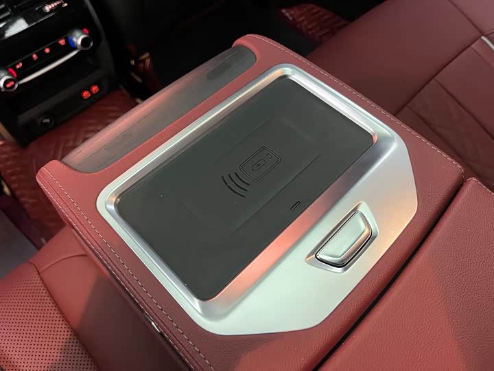 Фото 25 - BMW 5 Series