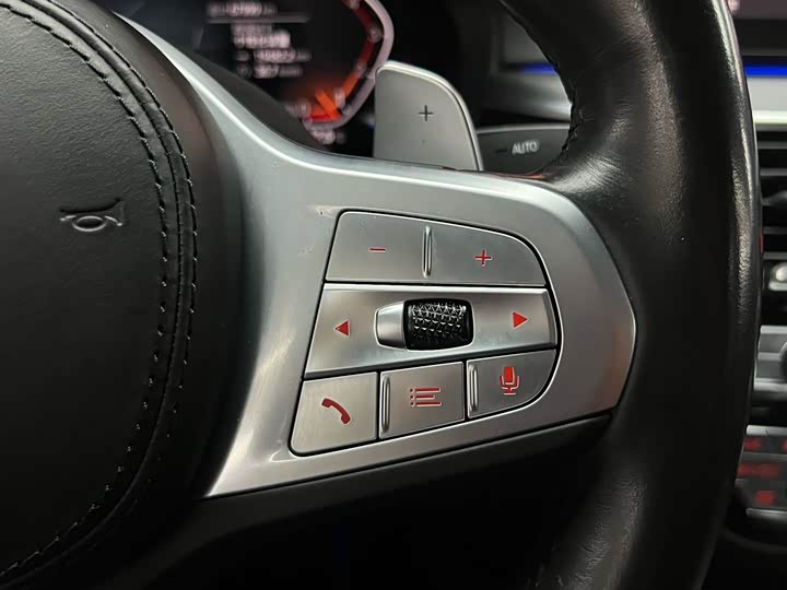 Фото 27 - BMW 5 Series