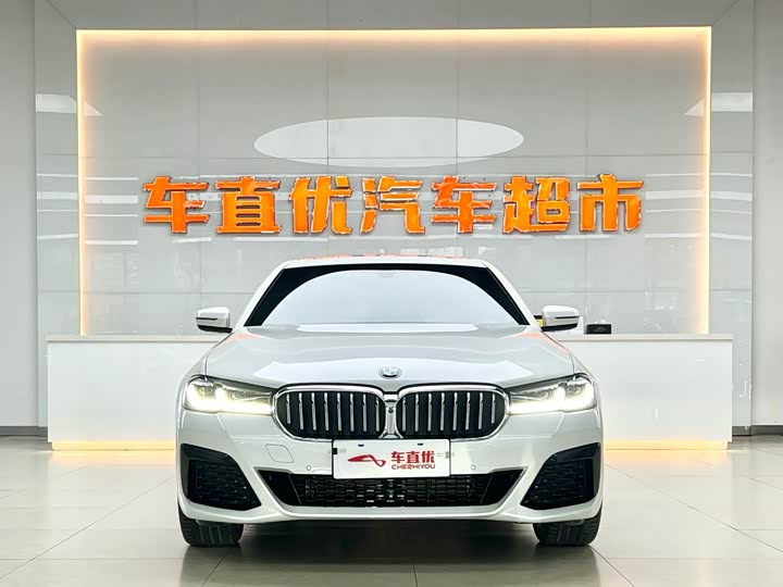 Фото 3 - BMW 5 Series