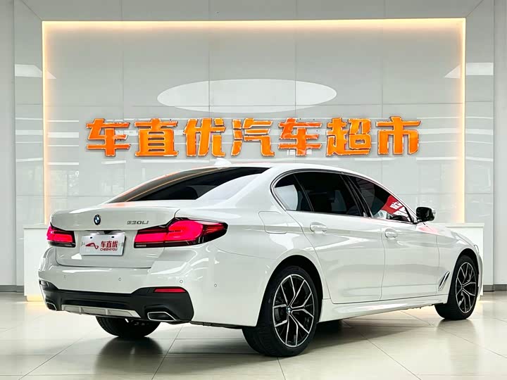 Фото 5 - BMW 5 Series