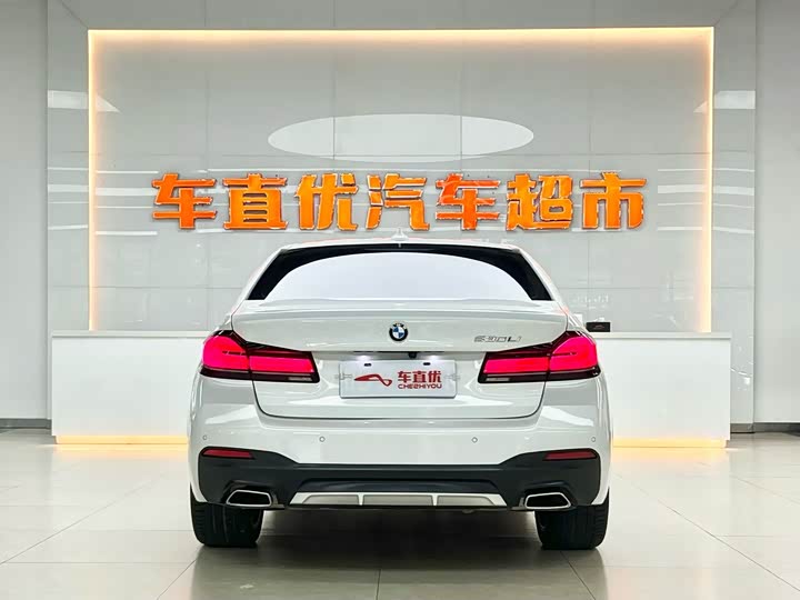 Фото 6 - BMW 5 Series