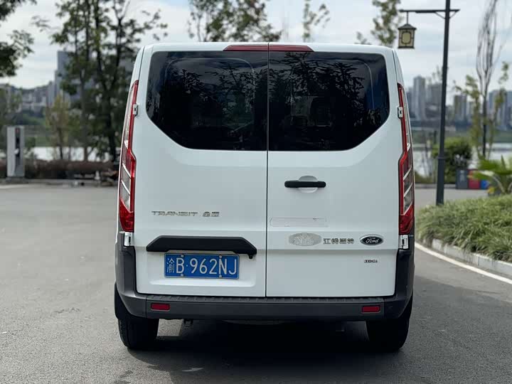 Фото 5 - Ford Transit