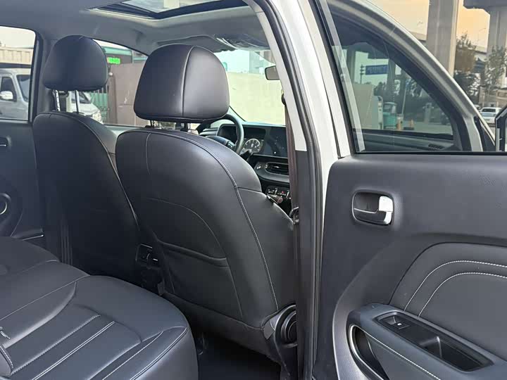 Фото 11 - GAC Trumpchi GS3